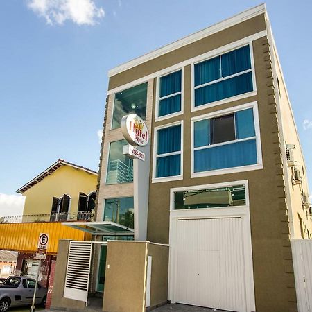 Oyo Hotel Dayse Santana de Parnaíba エクステリア 写真