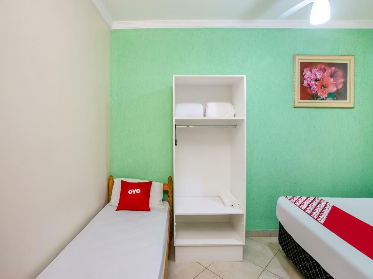 Oyo Hotel Dayse Santana de Parnaíba エクステリア 写真