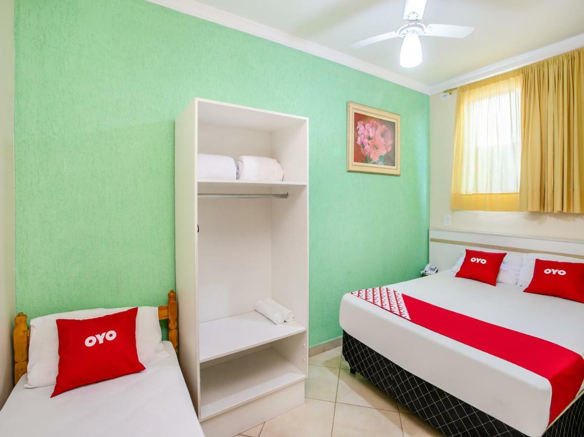 Oyo Hotel Dayse Santana de Parnaíba エクステリア 写真