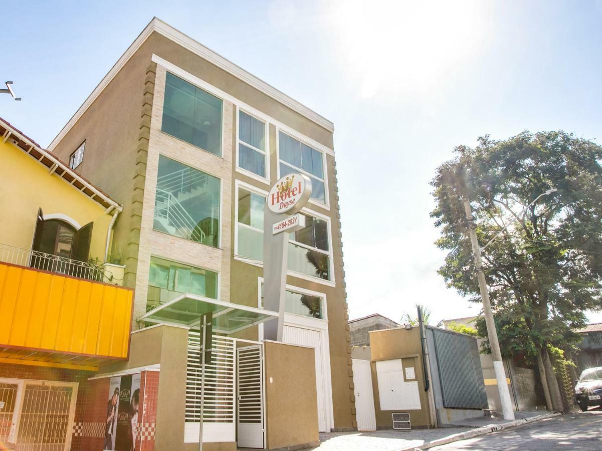 Oyo Hotel Dayse Santana de Parnaíba エクステリア 写真