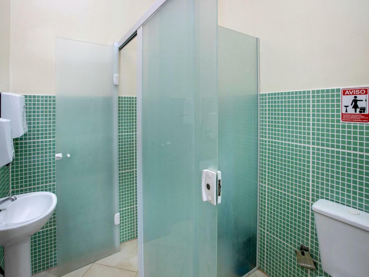 Oyo Hotel Dayse Santana de Parnaíba エクステリア 写真