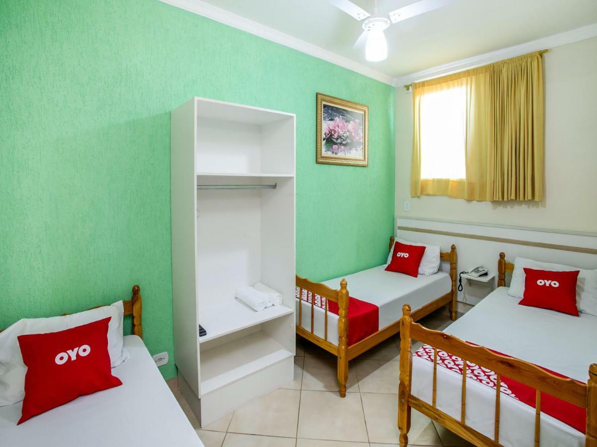 Oyo Hotel Dayse Santana de Parnaíba エクステリア 写真