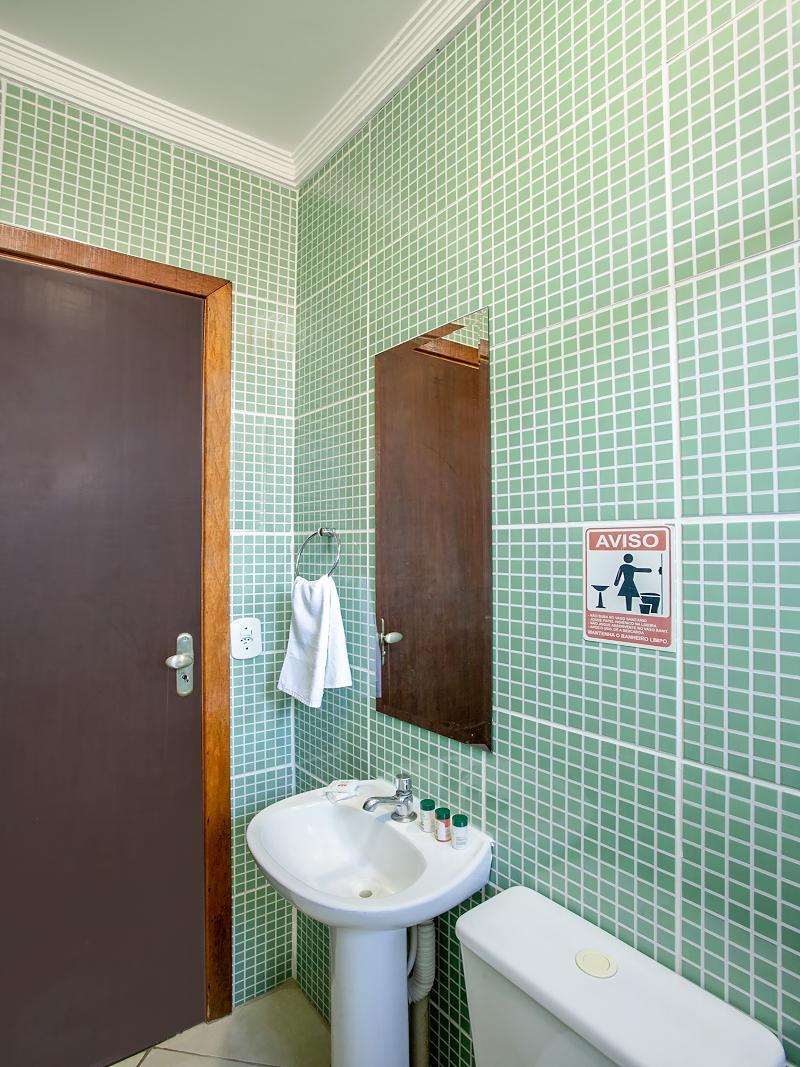 Oyo Hotel Dayse Santana de Parnaíba エクステリア 写真
